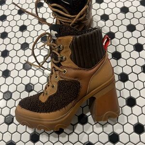 Sorel Brown Heeled Boots with Chunky Heel and Lace-Up Design